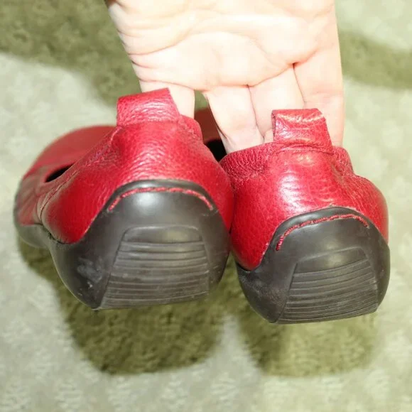 Naturalizer Red Women's Flats - Picture 5 of 6